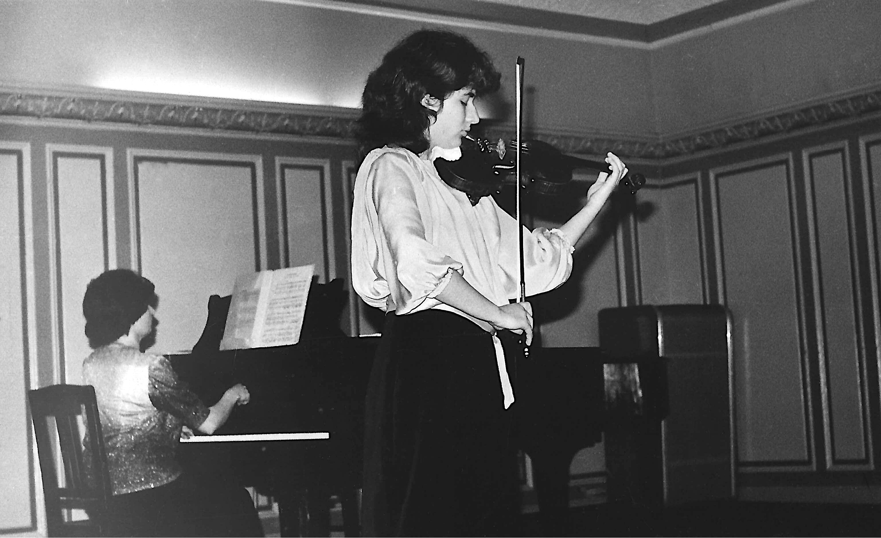 22c.manuela_si_ancuta_bold-1985-ateneu