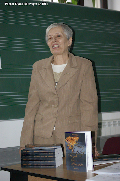Carmen Manea - la lansarea cărții sale Liszt - regele soare al pianului