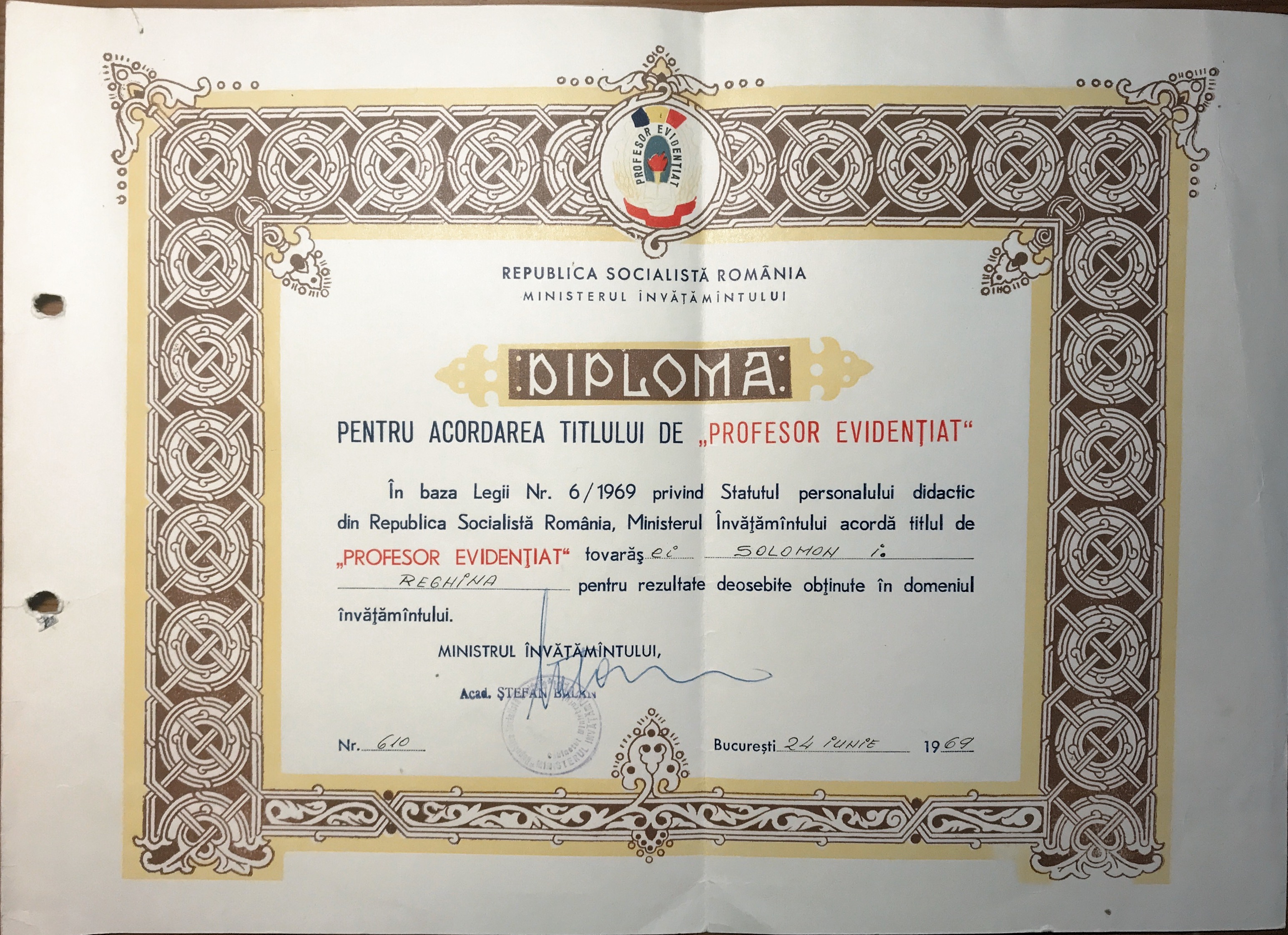 Gina Solomon - Profesor Evidențiat, 1969