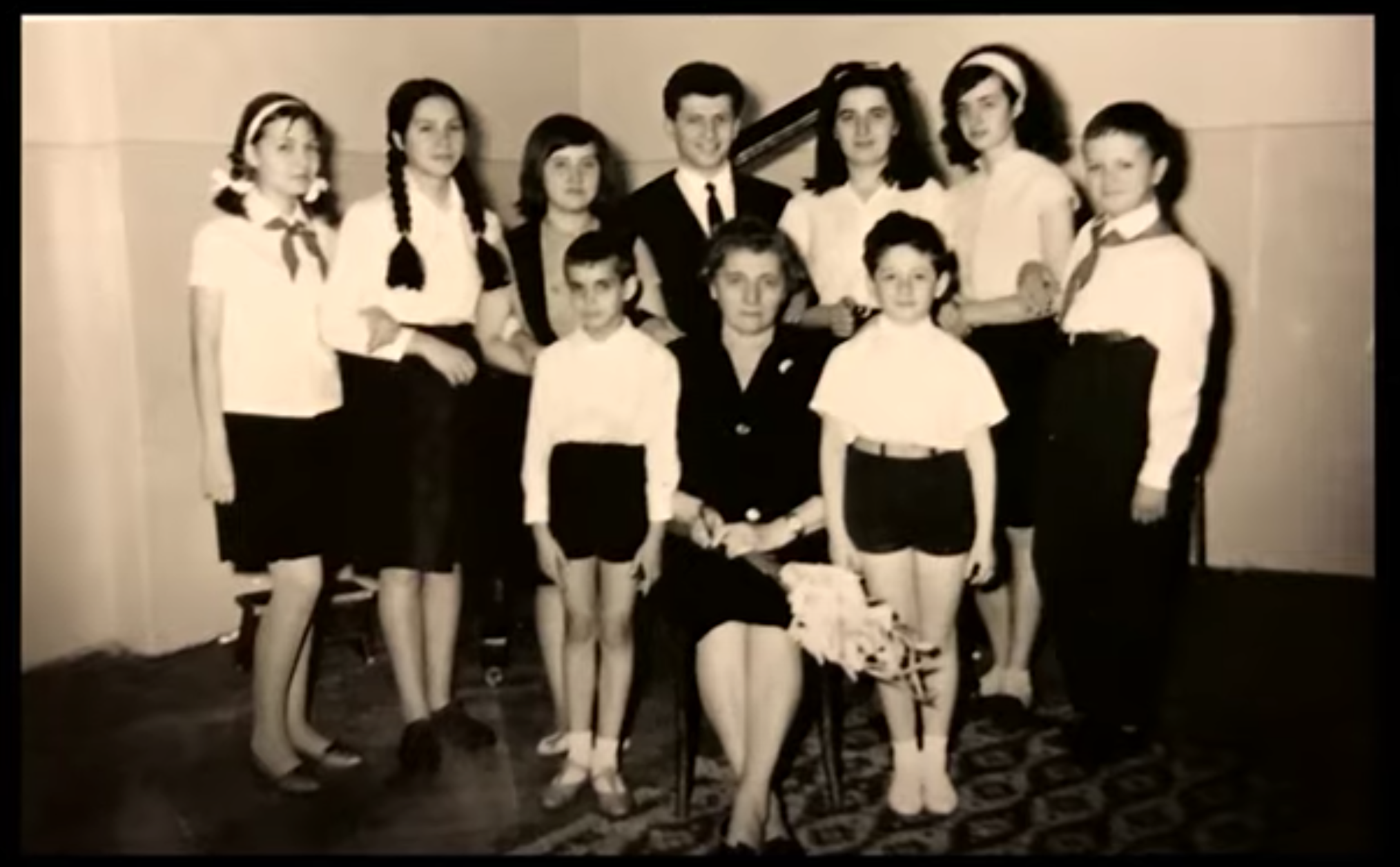 Gina Solomon cu unii din primii săi elevi